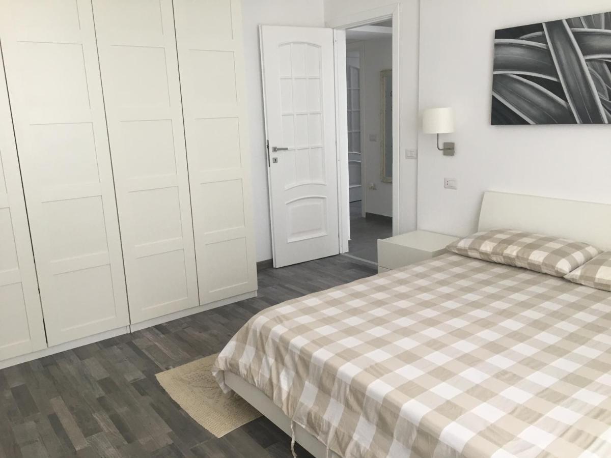 Vinile Apartment Каляри Екстериор снимка